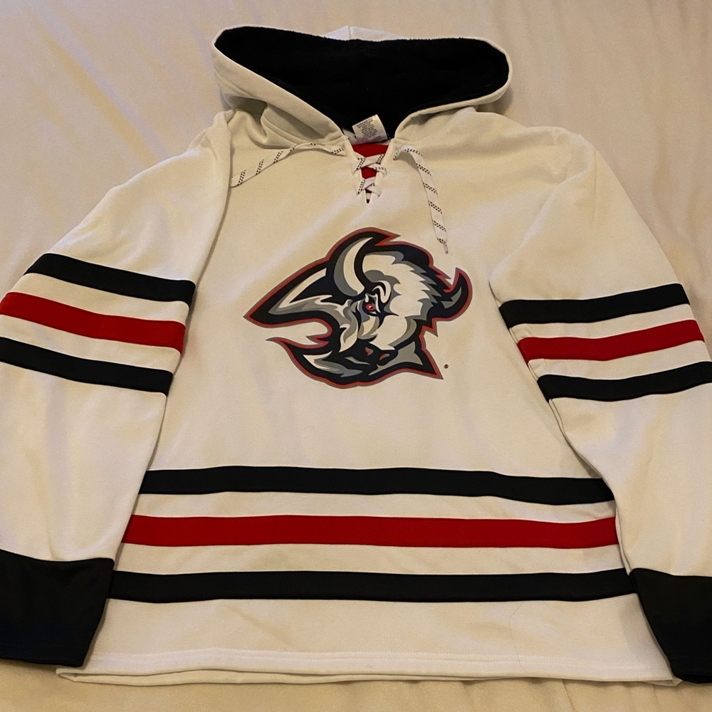 Medium Buffalo Sabres Pullover